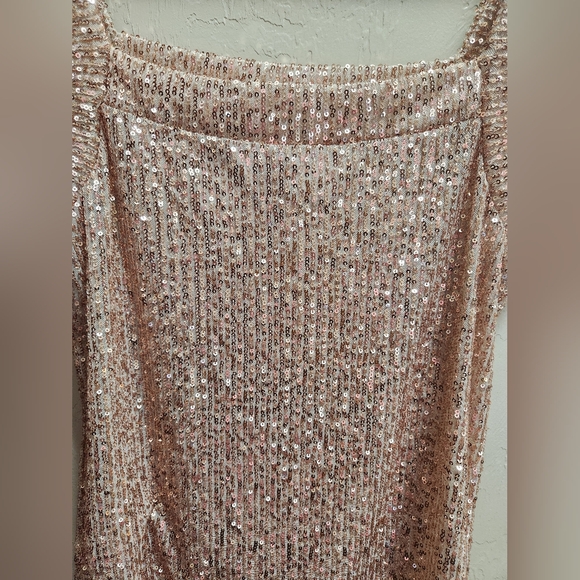 Women's Nude Sequin Tank Top - Picture 4 of 7